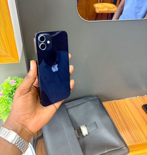iPhone 12Plain GB 64 
