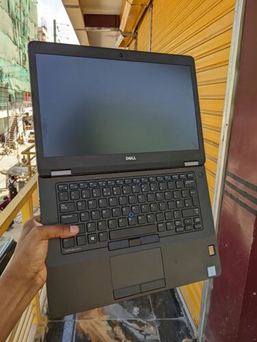 Dell latitude E 5470