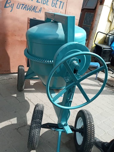 CONCRETE MIXER