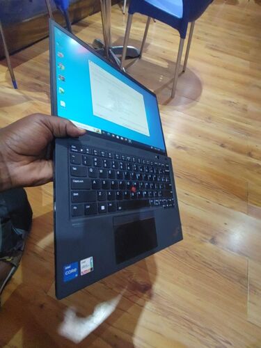 ThinkPad T14 Gen 3 i5 1235u