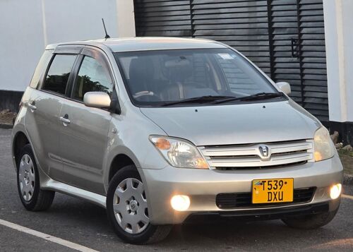 NAUZA TOYOTA IST NZURI SANA