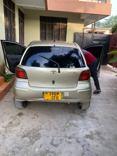 Toyota Vitz CFU