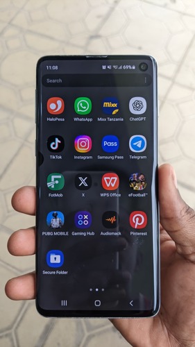 Samsung S10
