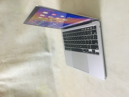 Apple MacBook Pro 2020, 