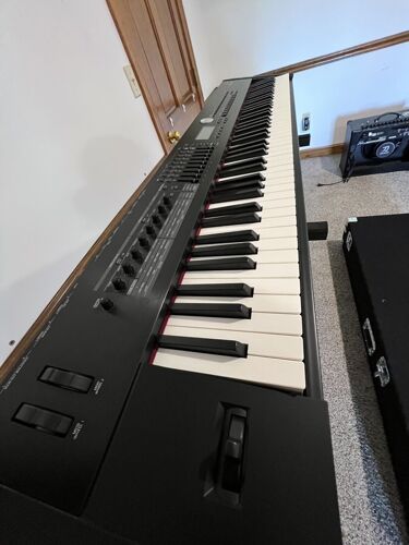 Roland RD-2000 88 Key Piano
