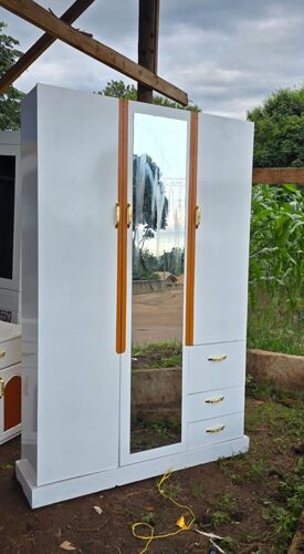 KABATI ZA NGUO MILANGO MITATU 