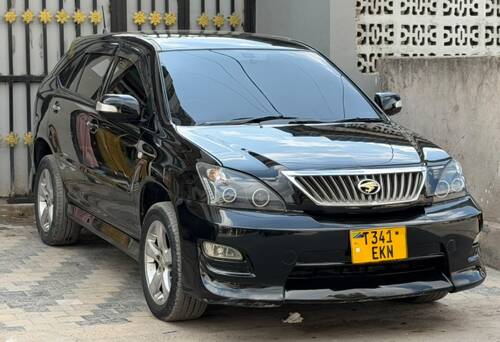 NAUZA TOYOTA HARRIER 