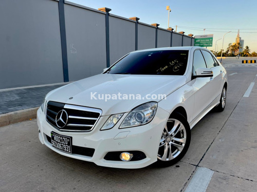 MERCEDES BENZ E CLASS 2009