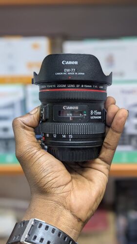 Canon EF 8-15mm f/4L Fisheye U