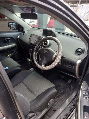 Toyota Ist Bampa kubwa