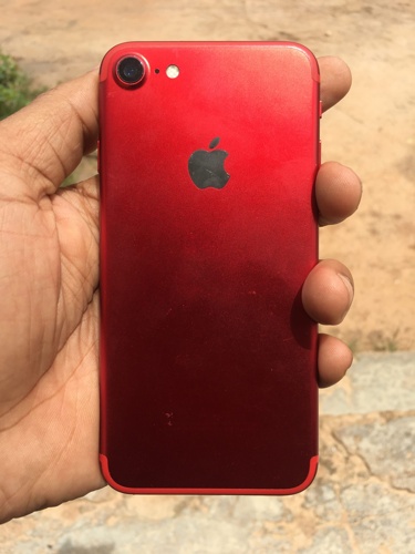 I Phone 7 Plain 32 Gb