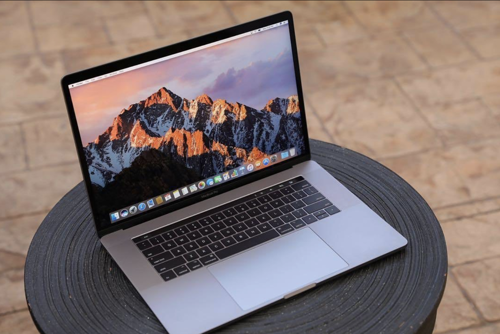 MacBook Pro 2017-Touch-Bar