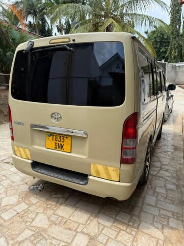 Hiace quantum Nzuri 