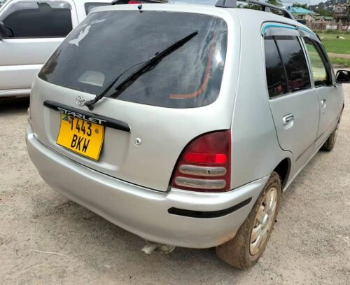 Toyota Starlet Inauzwa 3.9mil