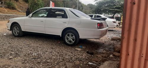 Toyota Cresta Inauzwa 4.5mil