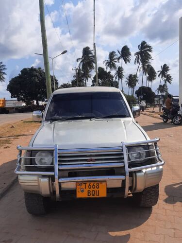 Pajero Diesel manual transmi