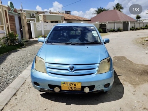 Toyota IST