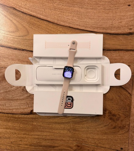 Apple watch series 11 & 10