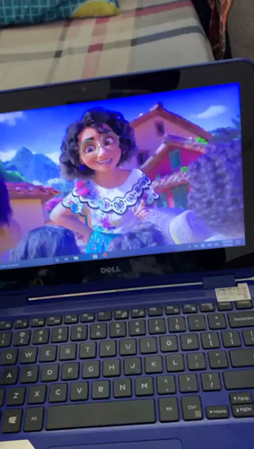 Laptop With Touch Screen