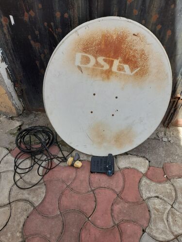 DSTV 0685929043