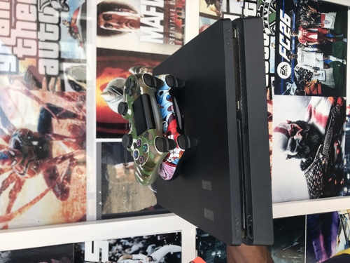 PS4 SLIM