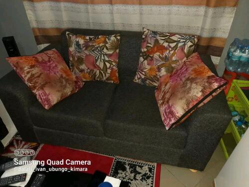 SOFA LINAUZWA LA WATU WAWILI TU