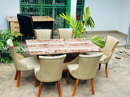 Dining Table ina viti 6