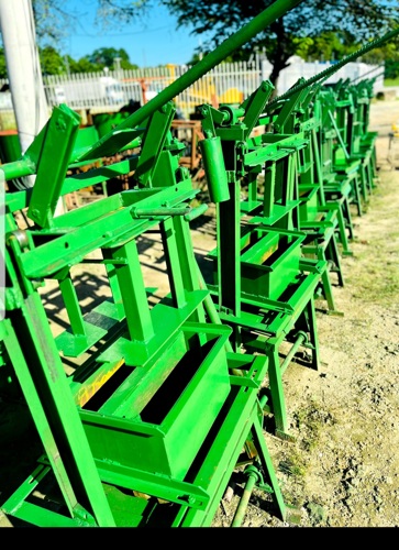 vibrated block machine