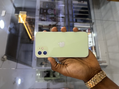 iPhone 12 