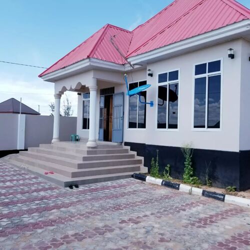 4 BEDROOMS HOUSE FOR RENT