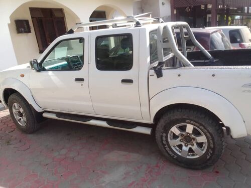 Nissan hardbody 
