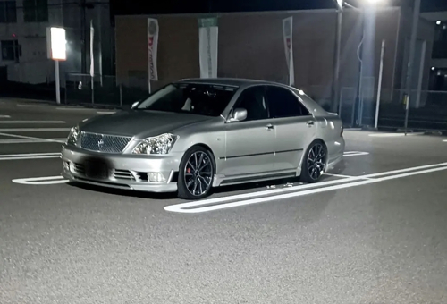 TOYOTA CROWN athlete