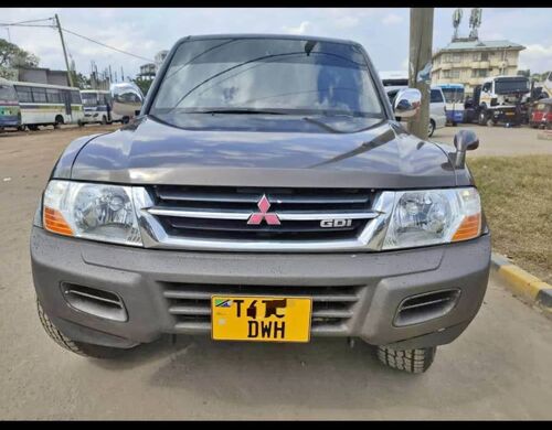 Mitsubishi Pajero Exceed 