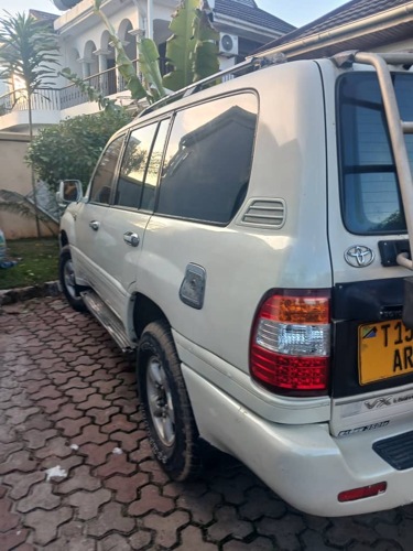 LAND CRUISER VX