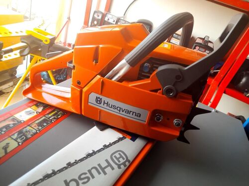Chainsaw Husqvarna 272