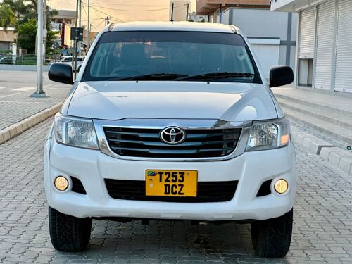 TOYOTA HILLUX 