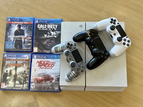 PS4 SPECIAL EDITION