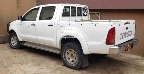 Toyota Hilux double Cabin