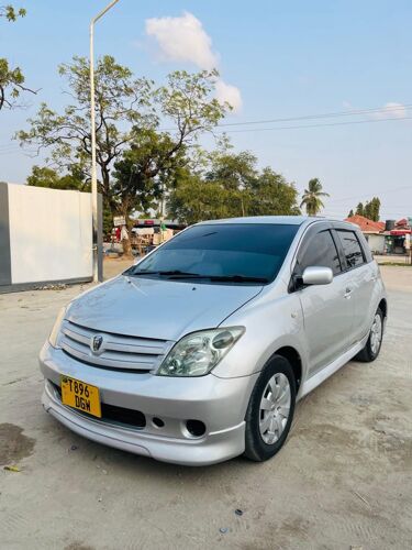 Toyota Ist DG Kali sana 