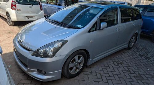 Toyota Wish usajili bure