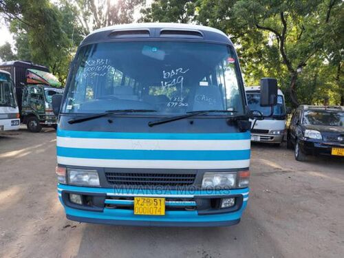 2004 TOYOTA COASTER