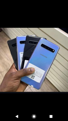 Samsung Galaxy S10 