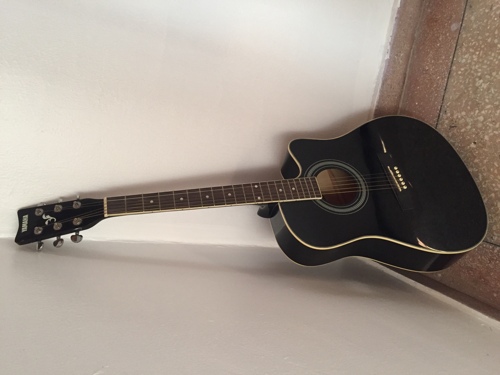 Accoustic guitar / Galatone
