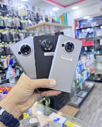 Sharp Aquos R7