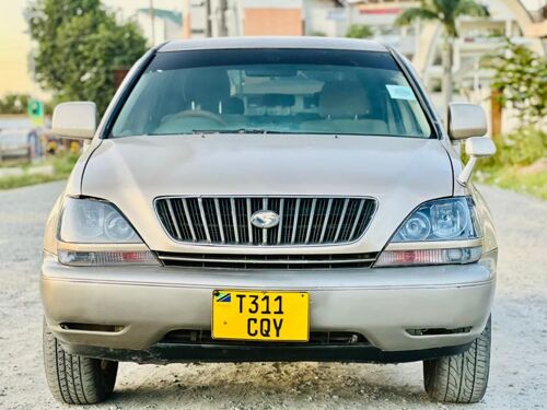 Toyota harrier old