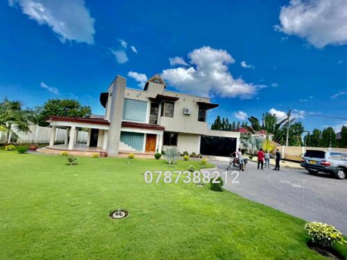 4 BEDROOM HOUSE FOR RENT