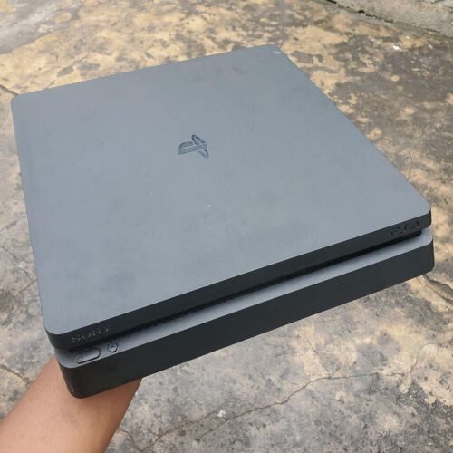 PS4 SLIM