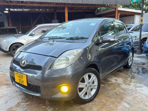 Vitz new model Rs Manual Gear 