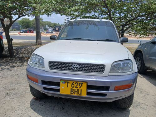 Inauzwa Toyota Rav 4 