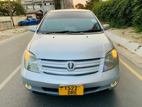 TOYOTA IST 